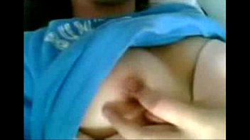 Menggoyang Goyang Jari di Kamar Mandi