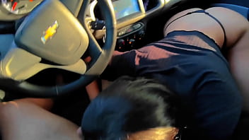 Sex panas di dalam mobil