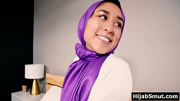 Gadis Arab Berhijab Berani ML Tanpa Izin Orang Tua