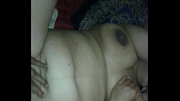 Mami Indonesia Seksi Montok dengan Kontol Besar