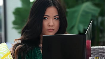 Menggoda Dia – Lulu Chu / Brazzers / Tonton Full di zzfull.com