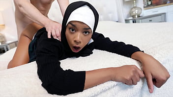 Putri Tiri Berhijab Ingin Merasakan Kenikmatan hingga ke Tulang Sumsum – Hijablust