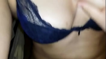 Helga Suntari Naik Kontol Sampai Keluar