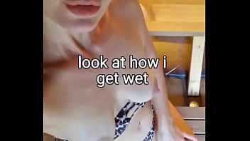 Seksi Asian Dengan Tato Dan Bikini