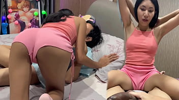 Adik Tiri Panas Penuhi Nafsu, Dia Izinkan Aku Rekam Semuanya!