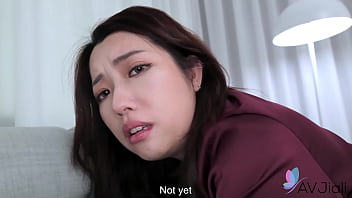 Istri Terseksi Cici Mainkan Alat Pria Dengan Gairah Membara