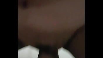 Hampir Pingsan Saat Malam Pertama